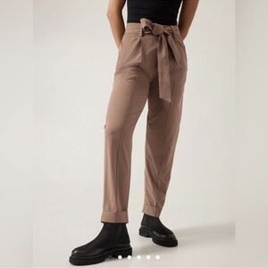 Athleta Cardiff Pant Size 10 Rustic Beige